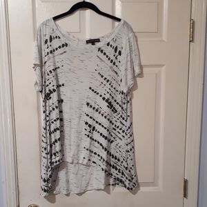 Addition Elle high/low graphic tshirt